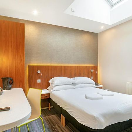 The Place Hotel EDI Exterior photo