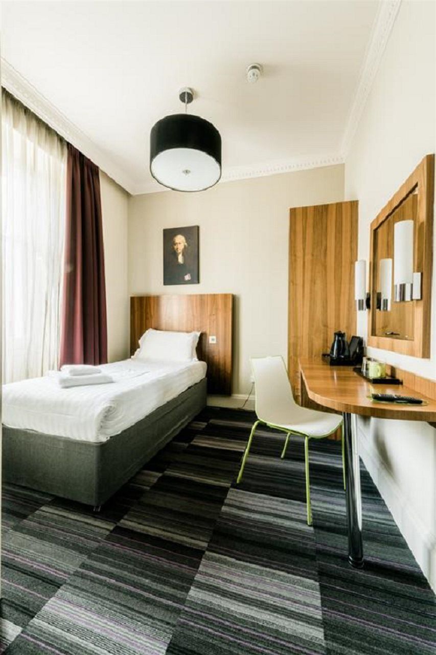 The Place Hotel EDI Exterior photo